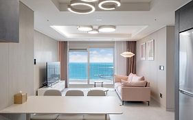 Le Collective Busan Gijang